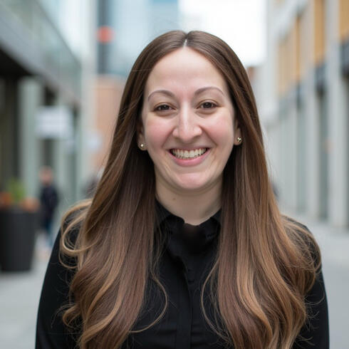 Erin Stiebel Headshot